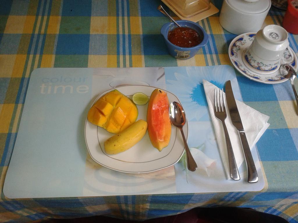 Sun Ocean Inn Мирисса Экстерьер фото